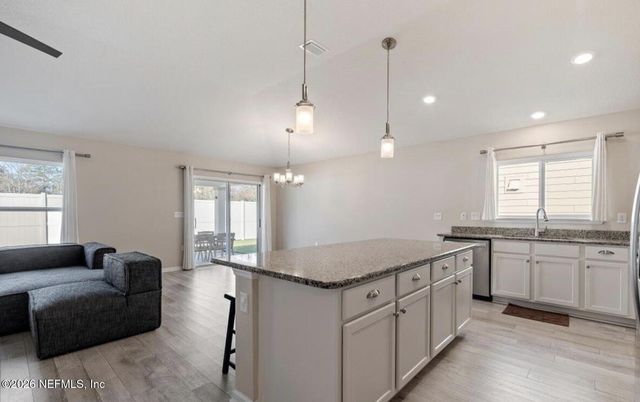 3106 HAWKS HILL Lane, Jacksonville, FL 32216