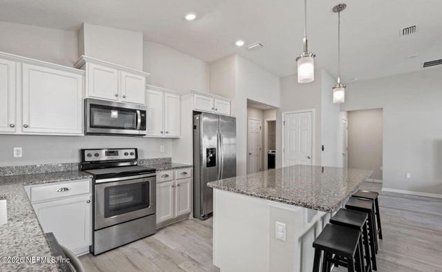 3106 HAWKS HILL Lane, Jacksonville, FL 32216