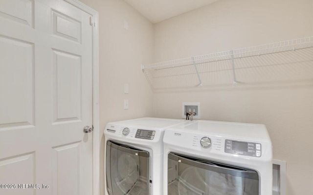 3106 HAWKS HILL Lane, Jacksonville, FL 32216