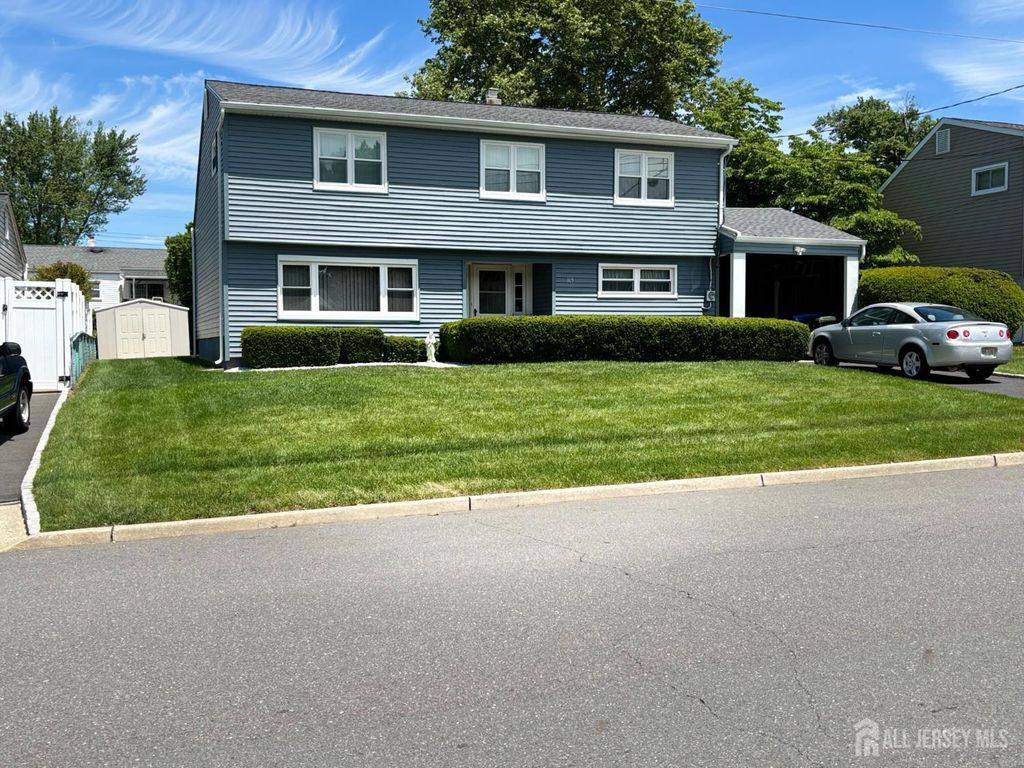 169 Southwood Drive, Old Bridge, NJ 08857