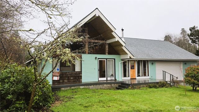 30708 N Place, Ocean Park, WA 98640