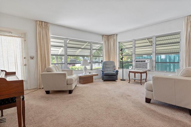 215 N M Street, Lake Worth Beach, FL 33460