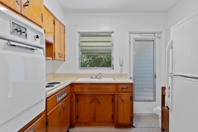 215 N M Street, Lake Worth Beach, FL 33460