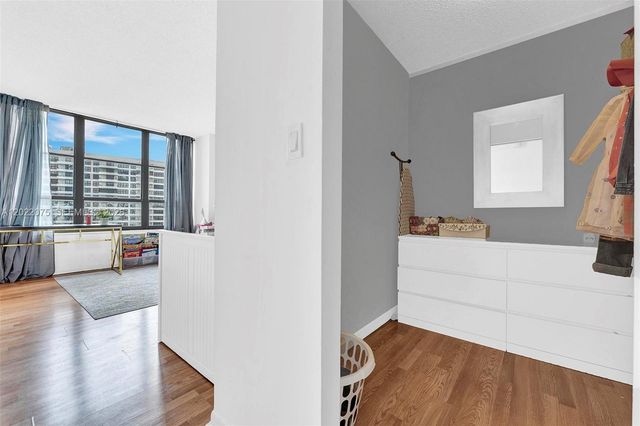 600 Three Islands Blvd 1615, Hallandale Beach, FL 33009