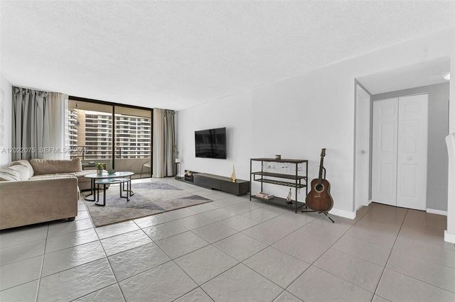 600 Three Islands Blvd 1615, Hallandale Beach, FL 33009