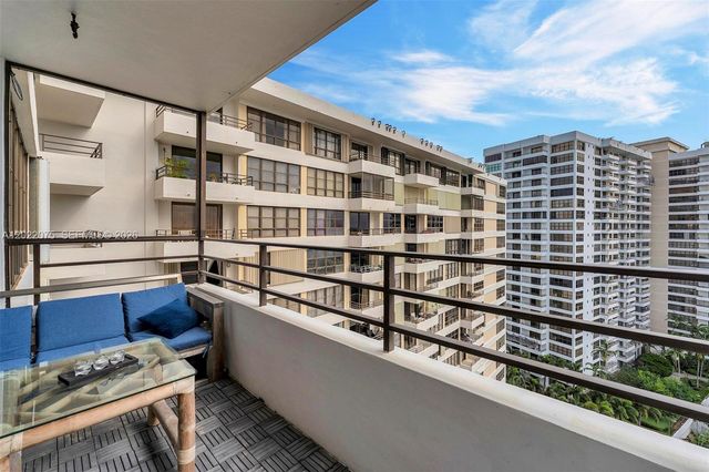 600 Three Islands Blvd 1615, Hallandale Beach, FL 33009