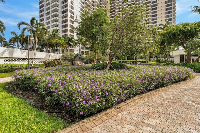 600 Three Islands Blvd 1615, Hallandale Beach, FL 33009