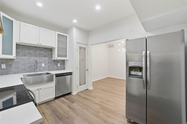 2100 Tanglewilde Street 625, Houston, TX 77063