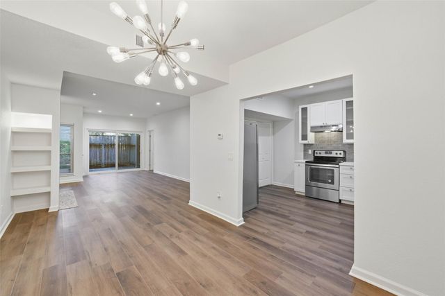 2100 Tanglewilde Street 625, Houston, TX 77063