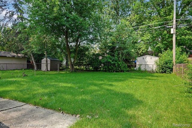 19373 Saint Francis Street, Livonia, MI 48152