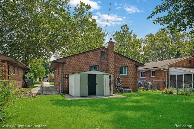 19373 Saint Francis Street, Livonia, MI 48152