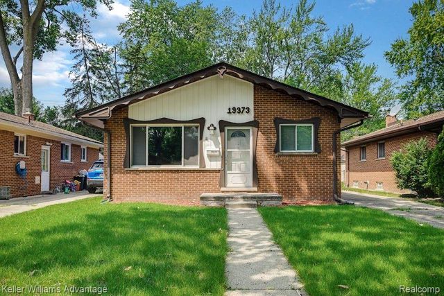 19373 Saint Francis Street, Livonia, MI 48152