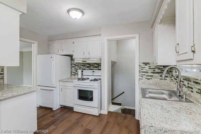 19373 Saint Francis Street, Livonia, MI 48152