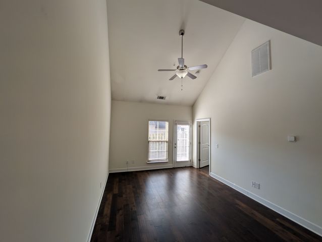 9035 Brixworth Ct, Old Hickory, TN 37138