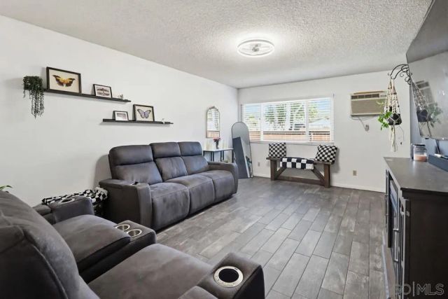 10201 PRINCESS SARIT WAY, Santee, CA 92071