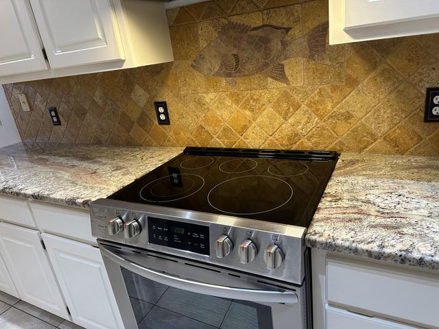 1933 Sparrow Lane, Navarre, FL 32566