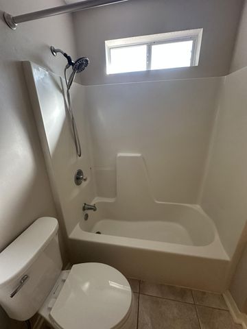 1933 Sparrow Lane, Navarre, FL 32566