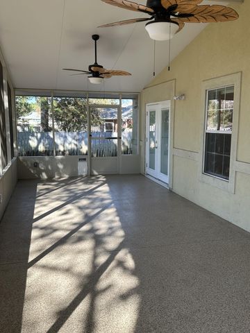 1933 Sparrow Lane, Navarre, FL 32566