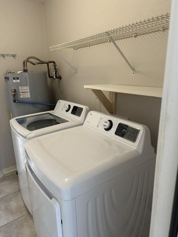 1933 Sparrow Lane, Navarre, FL 32566