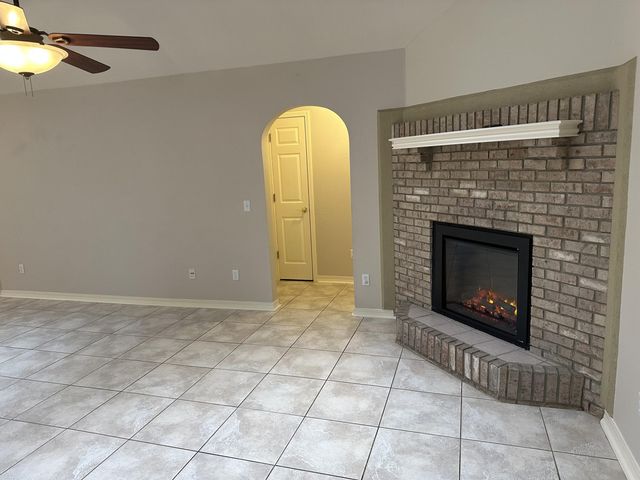 1933 Sparrow Lane, Navarre, FL 32566