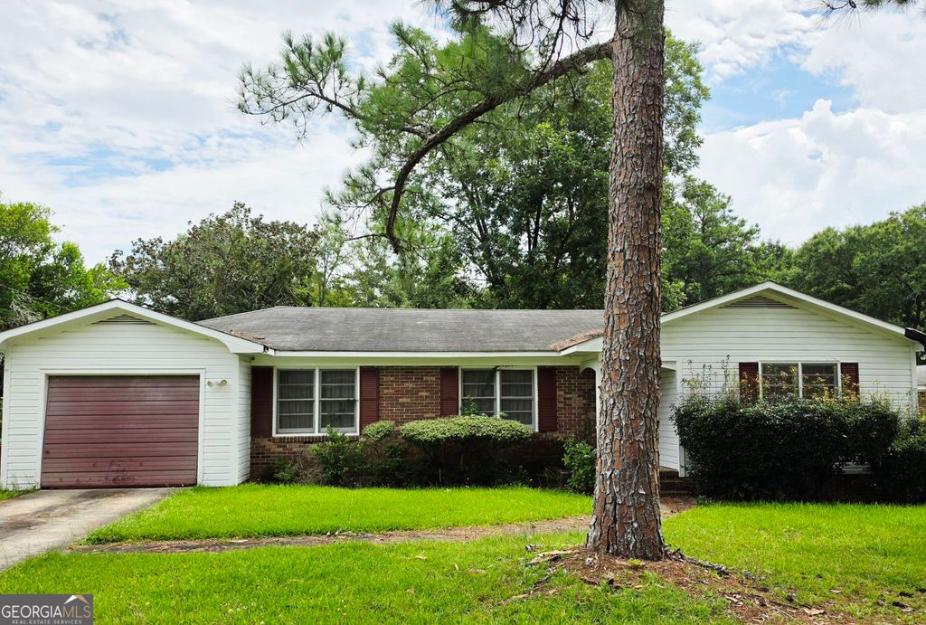 1404 Long Acre Drive, Macon, GA 31204