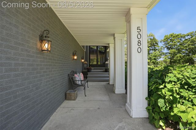 5080 Pleasant Valley Road, Brighton Township, MI 48114