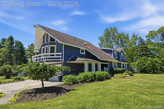 5080 Pleasant Valley Road, Brighton Township, MI 48114