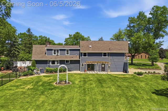 5080 Pleasant Valley Road, Brighton Township, MI 48114