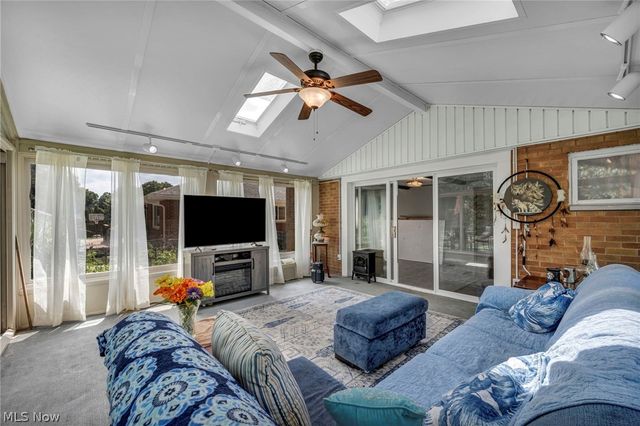 3273 Englewood Drive, Stow, OH 44224