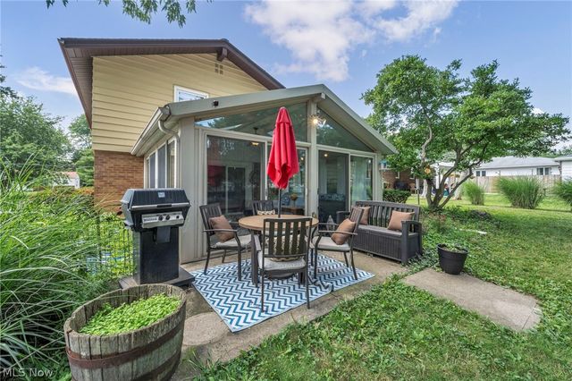 3273 Englewood Drive, Stow, OH 44224