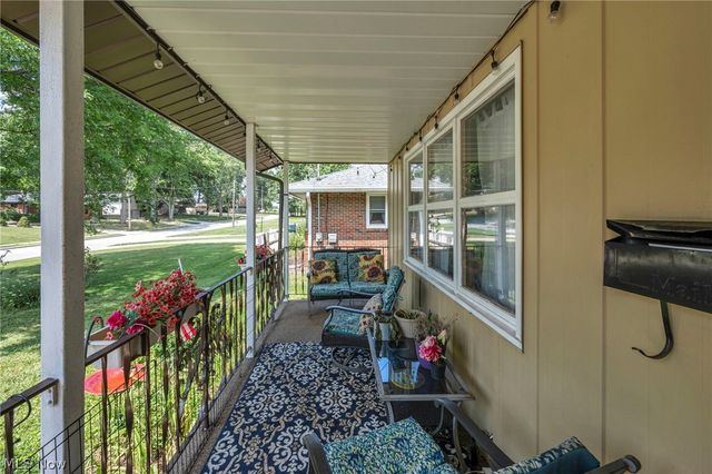 3273 Englewood Drive, Stow, OH 44224
