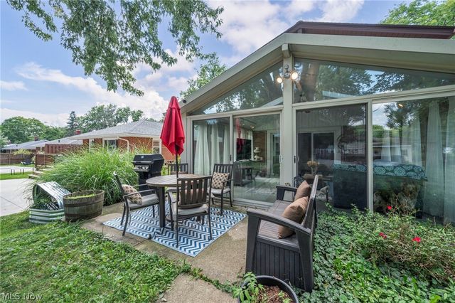 3273 Englewood Drive, Stow, OH 44224