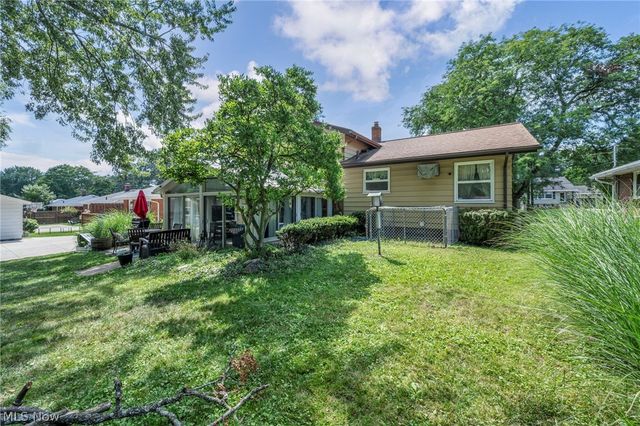 3273 Englewood Drive, Stow, OH 44224