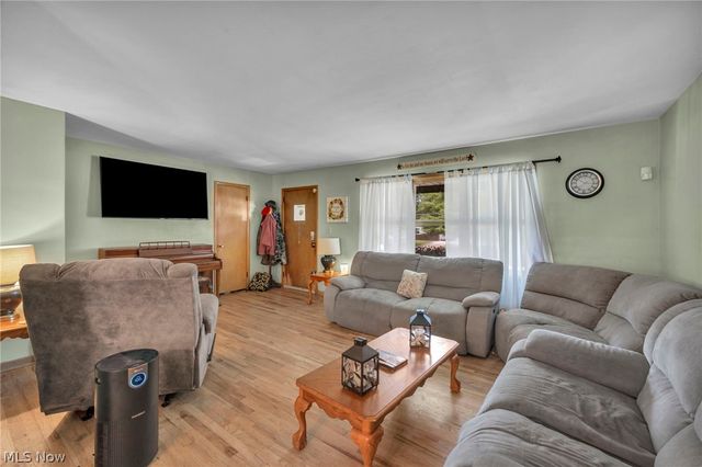 3273 Englewood Drive, Stow, OH 44224