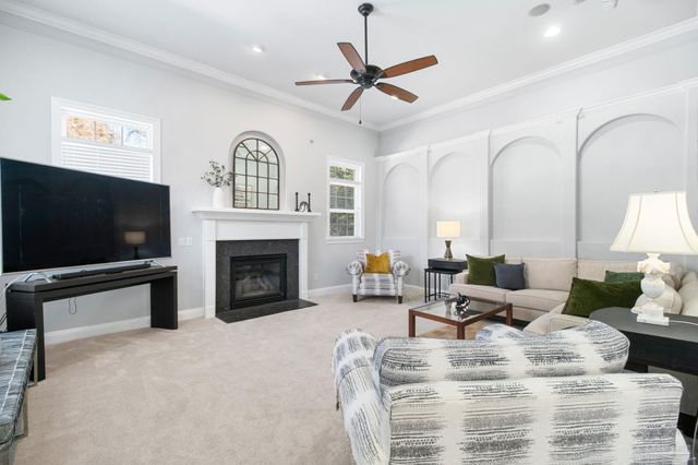 958 Bucyrus Ln, Cantonment, FL 32533