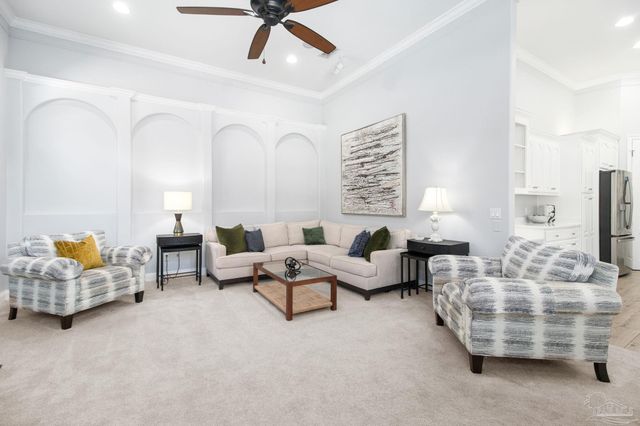 958 Bucyrus Ln, Cantonment, FL 32533