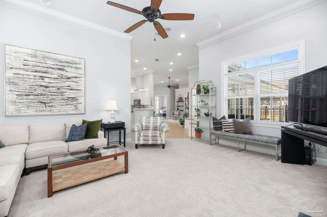 958 Bucyrus Ln, Cantonment, FL 32533