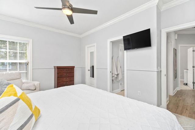 958 Bucyrus Ln, Cantonment, FL 32533