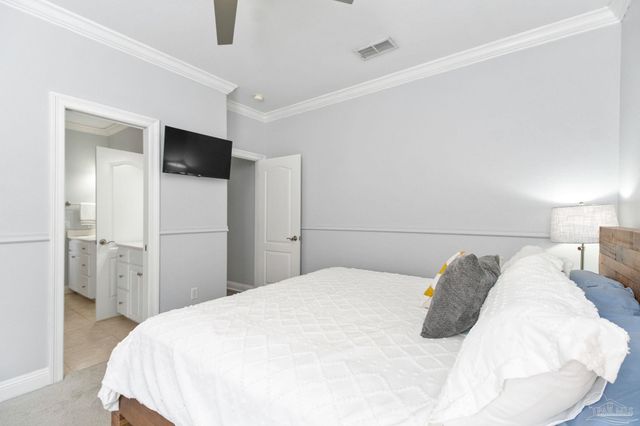 958 Bucyrus Ln, Cantonment, FL 32533