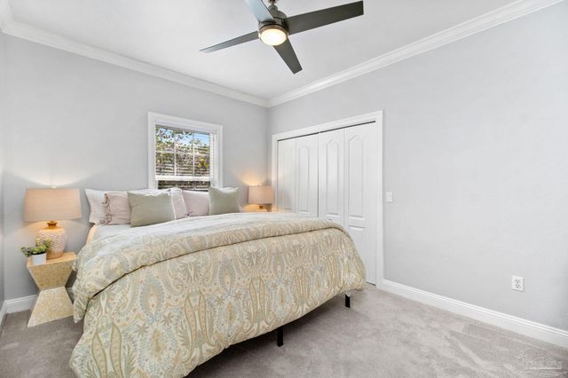 958 Bucyrus Ln, Cantonment, FL 32533