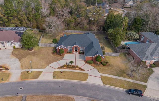 958 Bucyrus Ln, Cantonment, FL 32533