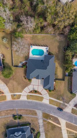 958 Bucyrus Ln, Cantonment, FL 32533