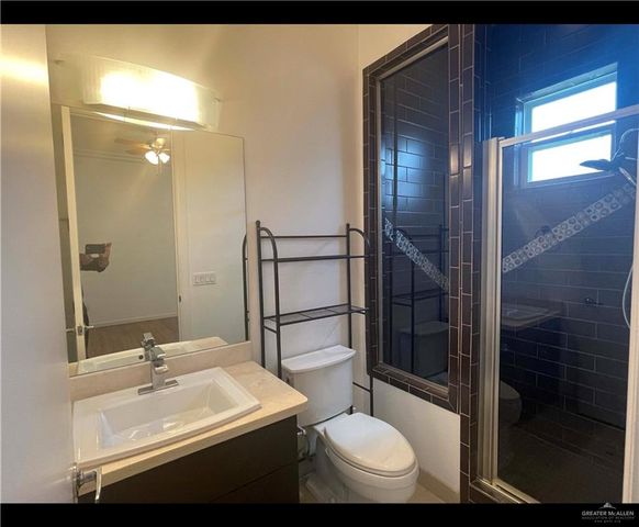 2436 E 8th Avenue, Mission, TX 78572