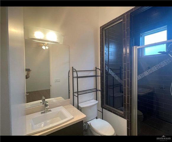 2436 E 8th Avenue, Mission, TX 78572