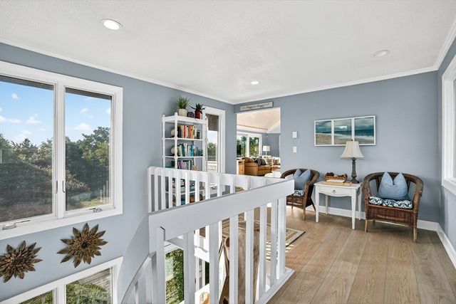 76 Washque Ave, Edgartown, MA 02539