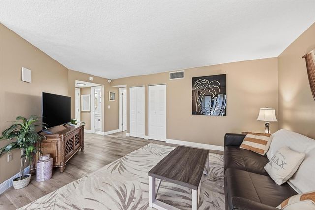 6755 W Broward Boulevard 304, Plantation, FL 33317