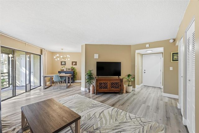 6755 W Broward Boulevard 304, Plantation, FL 33317