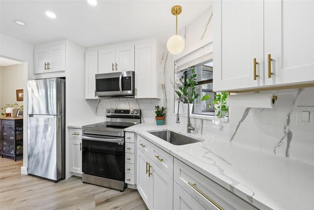 6755 W Broward Boulevard 304, Plantation, FL 33317