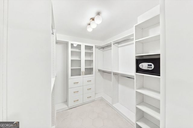 2376 Hampton Park Drive, Buford, GA 30519