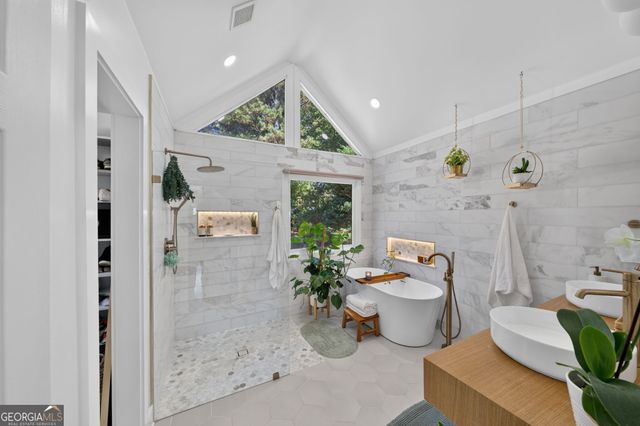 2376 Hampton Park Drive, Buford, GA 30519